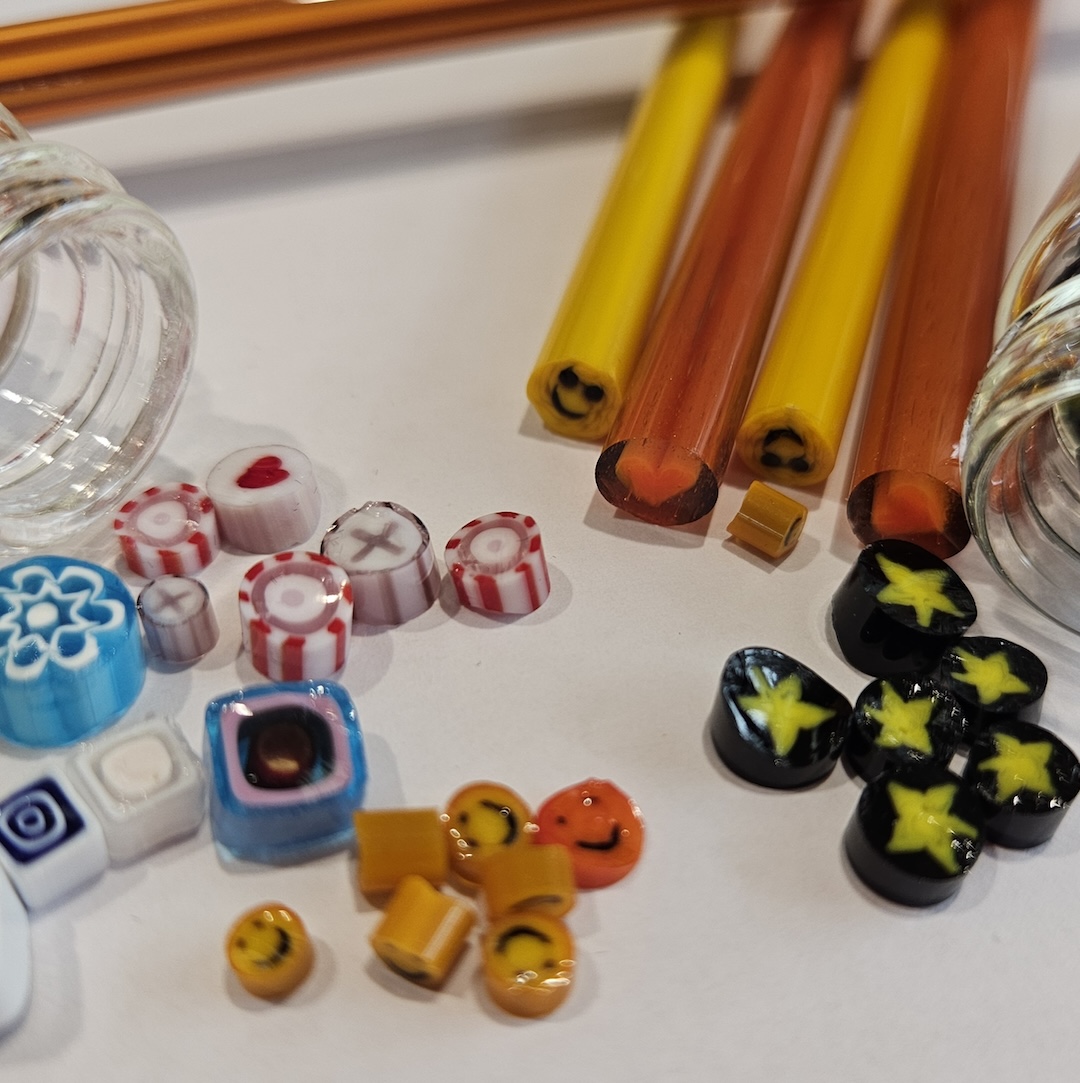 Intermediate Techniques with Soft Glass: Focus on Murrini