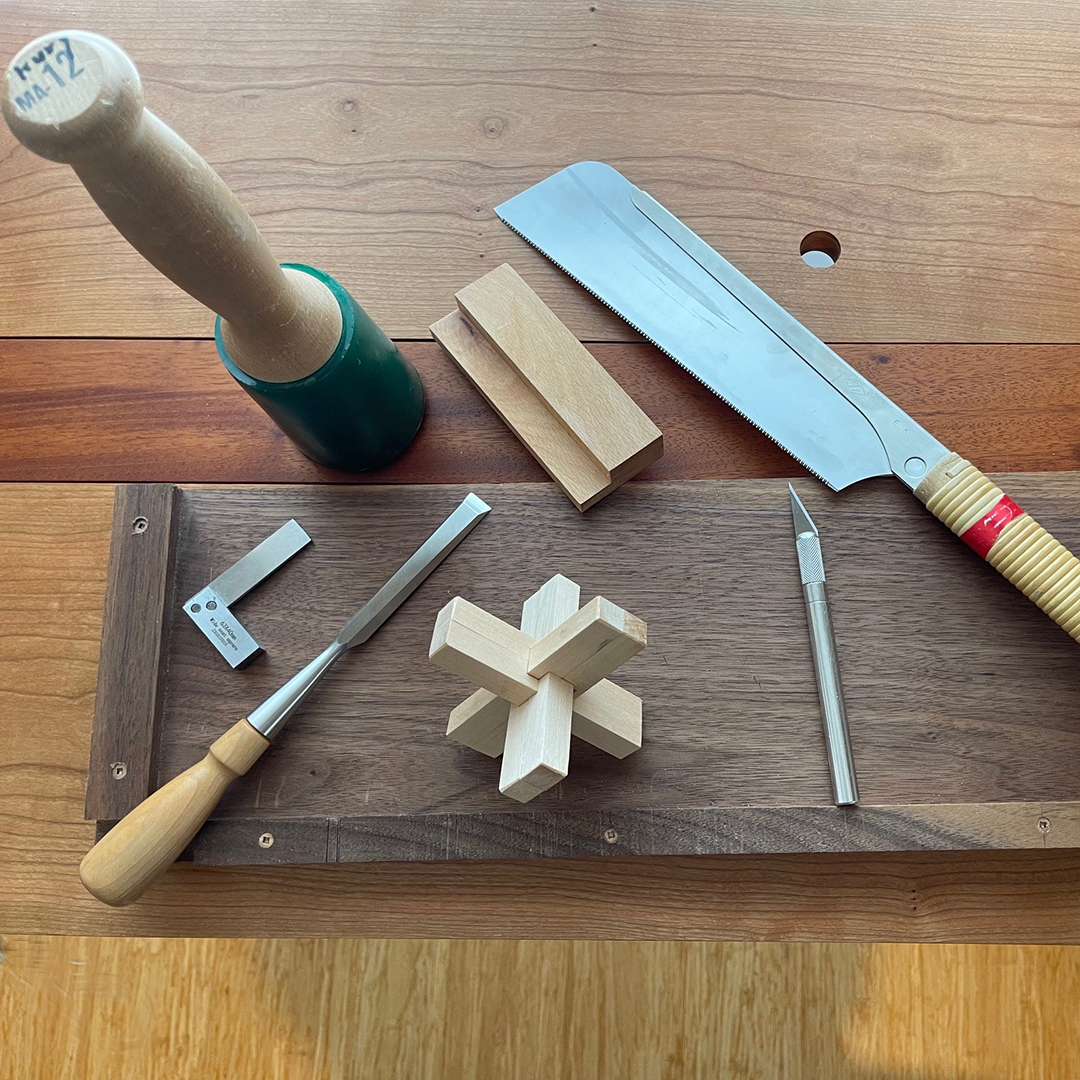 Try It! The World of Wooden Puzzles